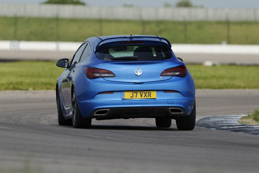  Vauxhall Astra VXR 2012 года  (фото 74 из 274)